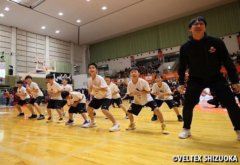 HALFTIME SHOW Vキッズスポーツwith HTB trainers